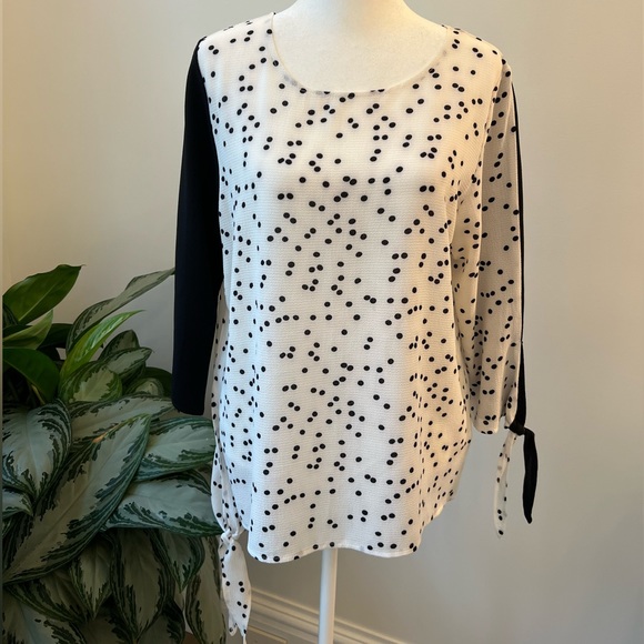 Meme Black and White Polka Dot Blouse - Picture 1 of 7
